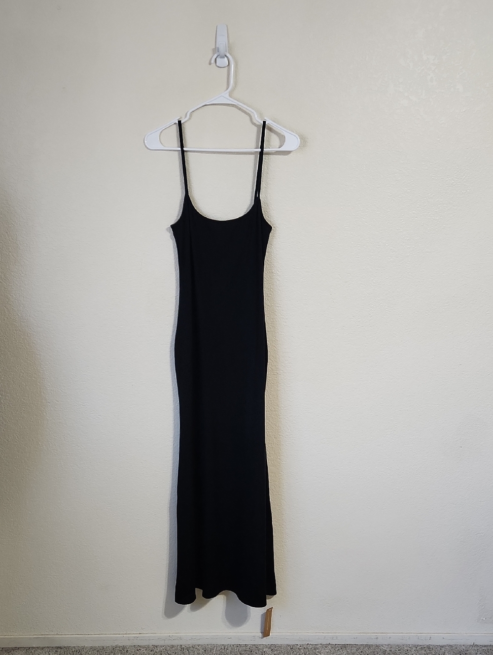 New Reformation Cosmo Maxi Knit Dress in Black Women's Size L - Picture 4 of 14
